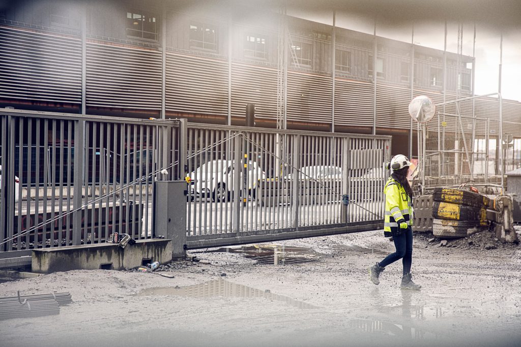 Elektrisk skyveport m/adgangskontroll